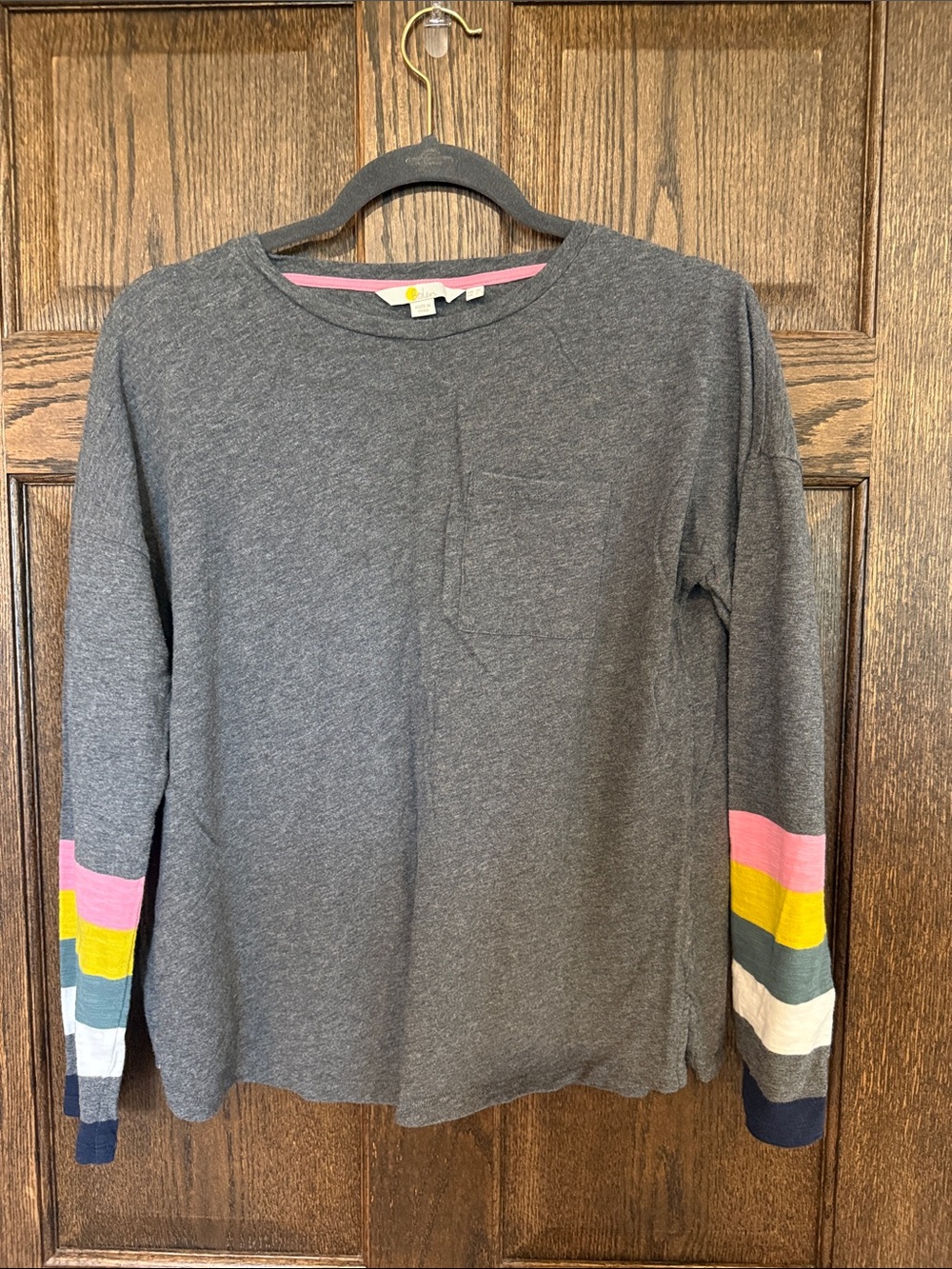 Boden Long-Sleeve Charcoal Gray Tee with Stripe Cuffs Size 10/Medium